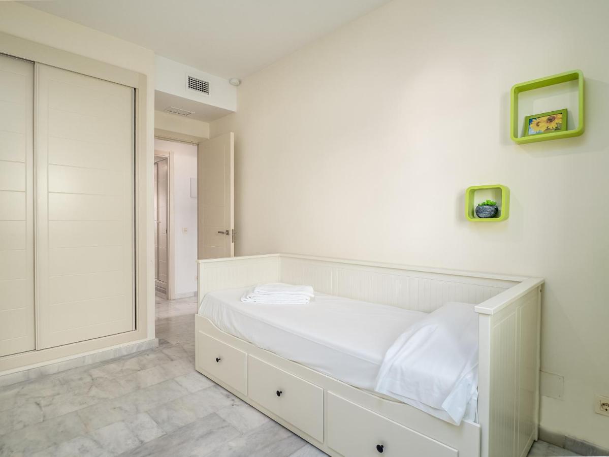 2051-New 3 Bedrooms On Golf Estepona Extérieur photo